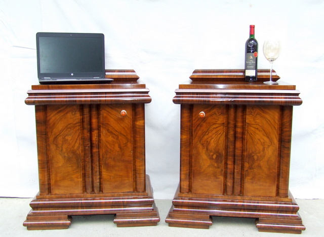 Pair of Art Deco bedside cabinets, nighstands.